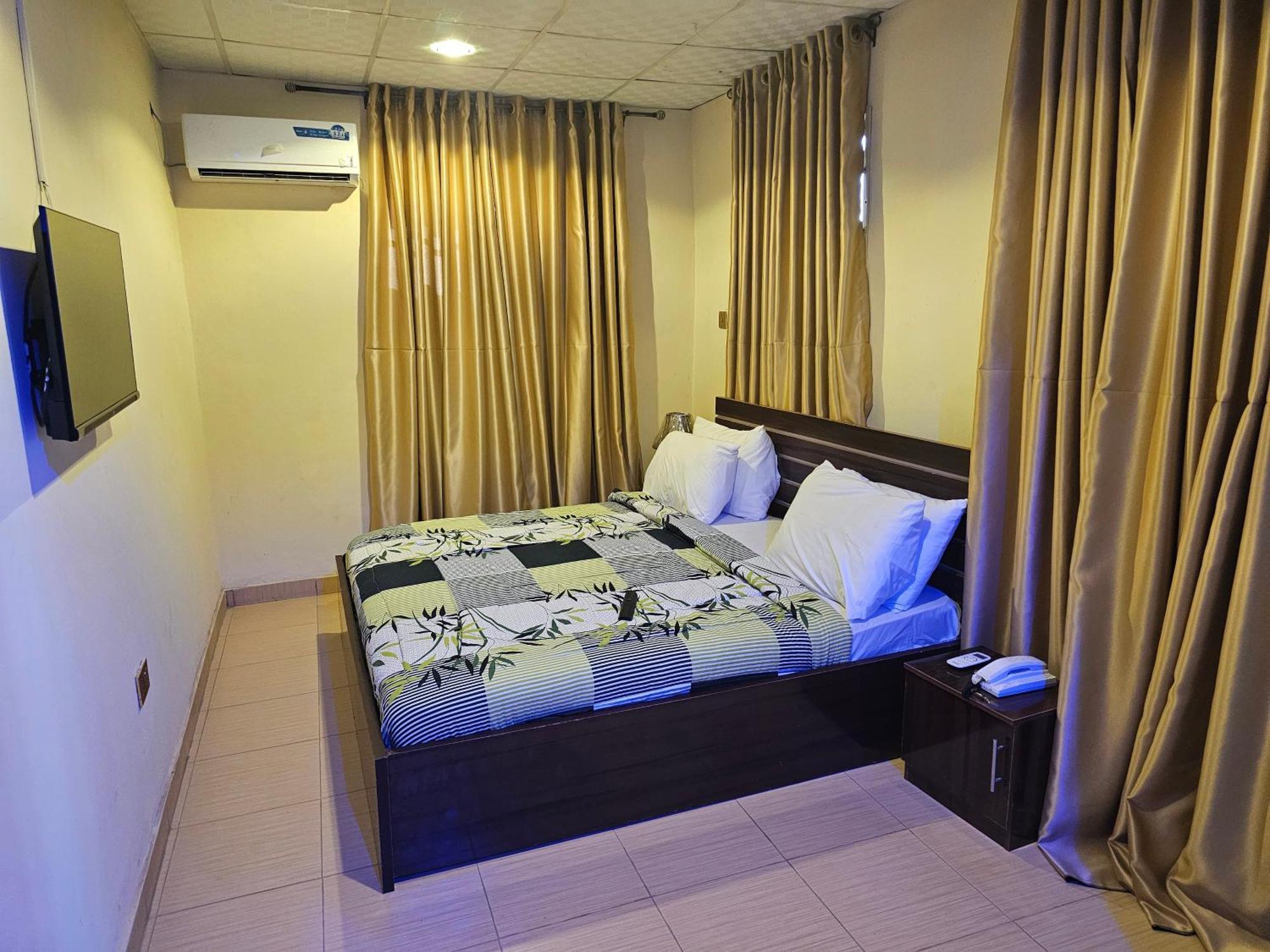 Bmh Hotel & Suites Ibadan Exterior foto